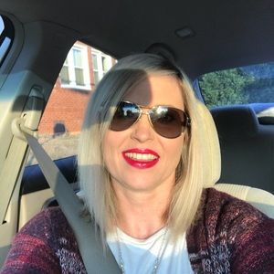 Meet your Posher, Tiffany